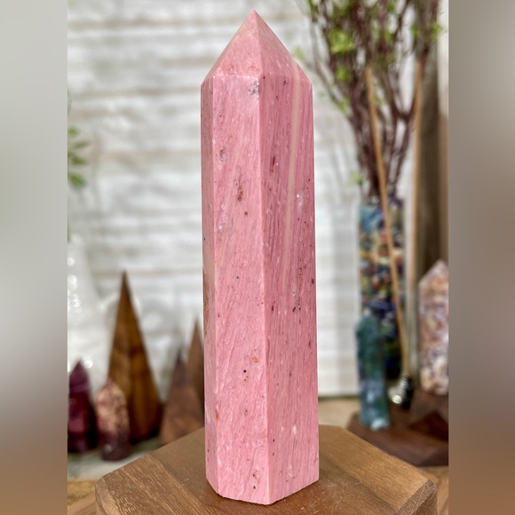 1133 Redwood Crystal Tower - Picture 7 of 8